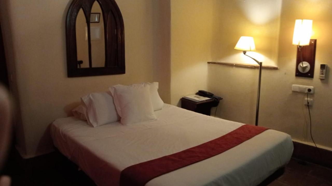 Casa Palacio Pilar Del Toro Granada Rum bild